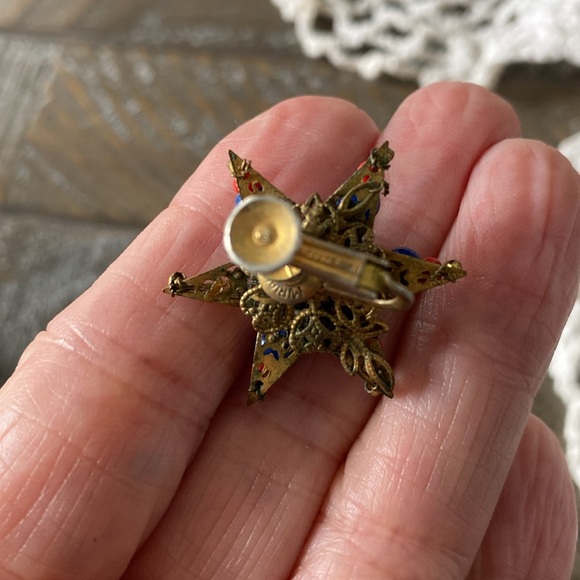 VERY OLD SCREW BACK MIRIAM HASKELL EARRINGS - Picture 4 of 5